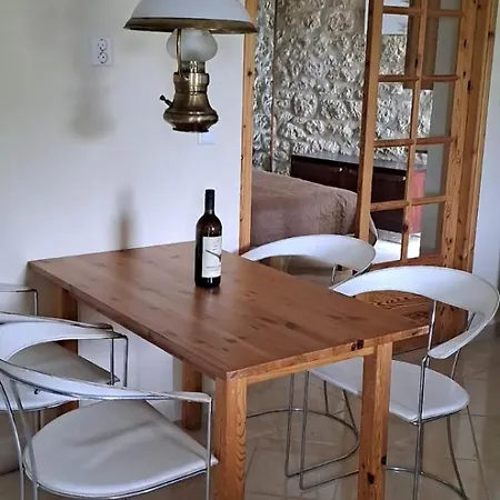 Agapi House بيت خشبي