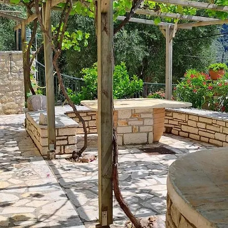 Agapi House אכסניה *